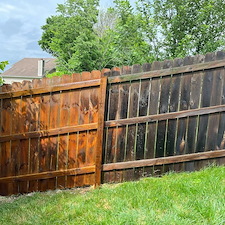 Fence-Cleaning-Restoration-and-House-Washing-Services-Completed-in-Lexington-Kentucky-near-Todds-Rd 1